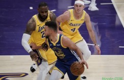 【大发扑克】魔鬼客场！库里过去八场在斯台普斯三分命中率低至20.1%