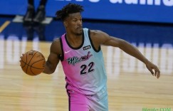 【大发扑克】末节独砍12分！巴特勒全场23投11中得到29分8篮板6助攻