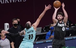 【大发扑克】本赛季接球三分命中率前五：乔哈第一 小库里&普理查德并列第四