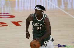 【大发扑克】累计正负值“+112”！霍勒迪四月以来场均20分7助 三分命中率42%