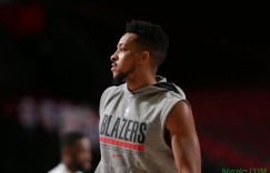 【大发扑克】神准！CJ-麦科勒姆半场9投8中独得20分2板3助