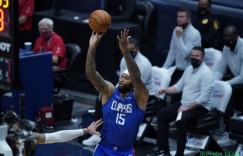 【大发扑克】考辛斯：我只是一个第三阵容的大个子 不明白他们为何要包夹我