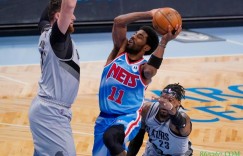 【大发扑克】中规中矩！欧文26投12中得到28分2板3助