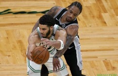 【大发扑克】德罗赞：塔图姆能毫不费力地做任何事情 为本场的对手点赞