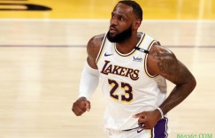 【大发扑克】湖人官方：詹姆斯右脚踝酸痛 退出今日比赛