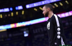 【大发扑克】怀斯曼因伤未出战后 库里至今场均轰下37分5.7板5.1助