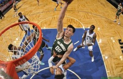 【大发扑克】Shams：雄鹿计划裁掉库鲁茨 将和伊莱贾-布莱恩特签两年合同