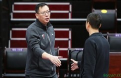 【大发扑克】评论员：今年全运会U22男篮预赛 辽宁队将暂时由吴乃群带队