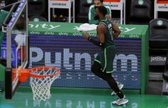 【大发扑克】绿军明日迎战热火 杰伦因脚踝扭伤继续缺阵 罗威大概率出战