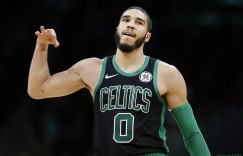 【大发扑克】塔图姆今日砍下60分并且0失误 自NBA追踪失误数据以来第3人