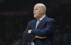 【大发扑克】魔术官方：主帅克利福德将在周四对阵绿军的比赛中重回教练席