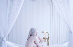 【大发扑克】二次元真實體現！性感Coser身材充滿暴力美學　為角色注入滿滿工口味