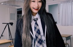 【大发扑克】最辣保母「Ｑuilla奎拉」變成不良少女　制服上下都失守果然夠壞！，大发助力你的致富之路！