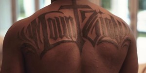 【大发体育】?霸气！纹身师晒锡安最新背部纹身照：锡安山，大发助力你的致富之路！