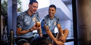 【大发体育】聊了些啥？😆苏亚雷斯和努涅斯有说有笑，乌拉圭今天将战阿根廷，大发助力你的致富之路！