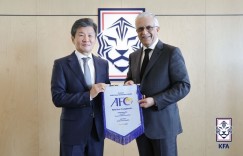 【大发体育】亚足联主席访问韩国足协，称韩国是亚洲足球四大强国之一，大发助力你的致富之路！
