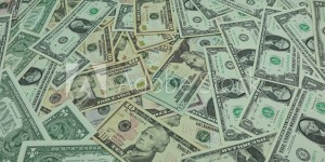 【大发扑克】薪资专家：活塞魔术马刺预计在明年夏天将拥有3000万薪资空间