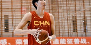 【大发扑克】杜锋：周琦去澳洲联赛闯荡是好事 他进步了中国男篮也会更强