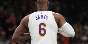 【大发体育】NBA在英国球衣销量：詹姆斯和湖人连续三年蝉联球员和球队第一