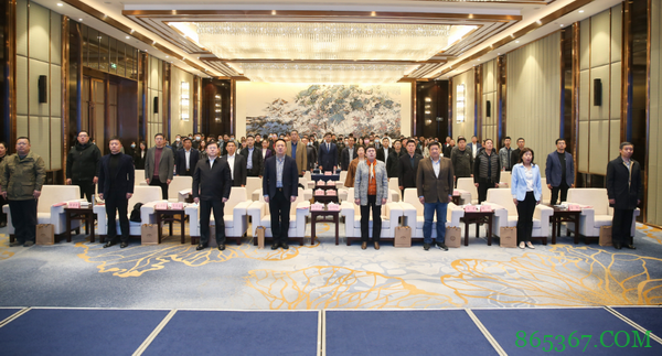 济南市智力扑克运动协会揭牌暨济南首届“黄河杯”智力扑克系列赛开赛仪式取得圆满成功!