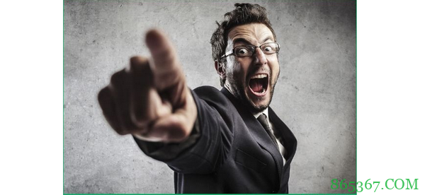 德州扑克不要做一个发怒失控的玩家