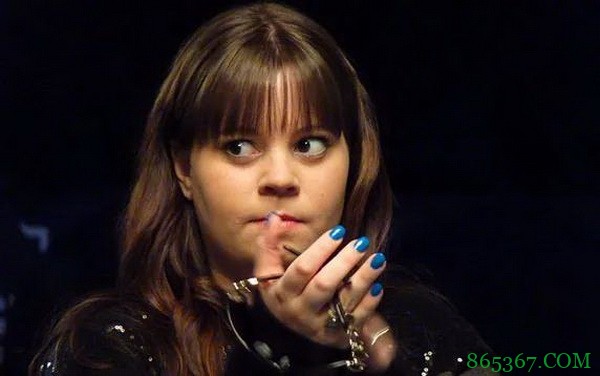 那个18岁时全程不看底牌夺冠的天才少女,后来去哪儿了