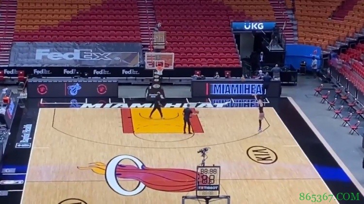 对阵老鹰12投3中!希罗赛后留在球馆里加练投篮