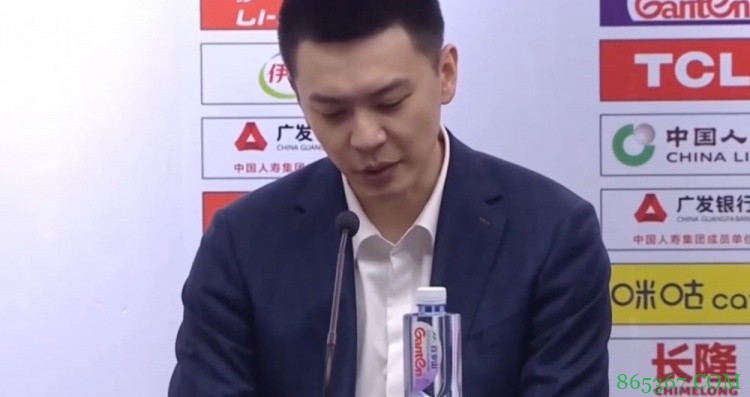 杨鸣:梅奥是带伤出战 我们会找到办法解决现在的困难