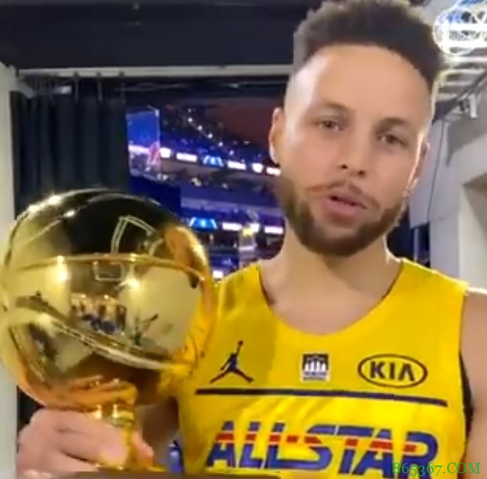 库里：这个冠军献给克莱 水花兄弟回来了！