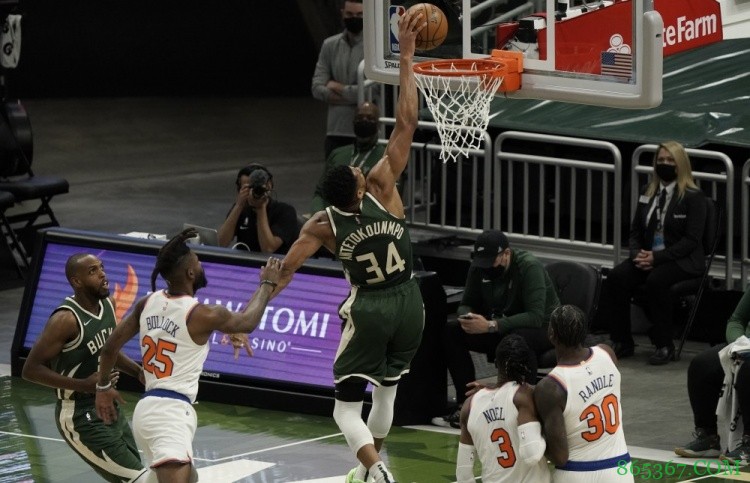 ?字母哥三双 罗斯缺阵 巴雷特22分 雄鹿七人上双复仇尼克斯