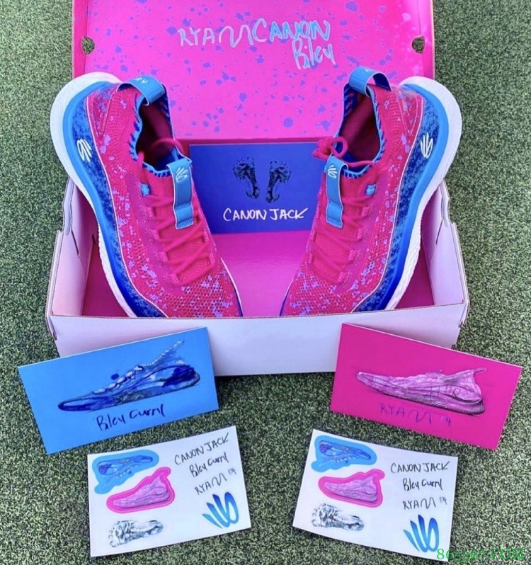 幸福满满！库里生日夜所穿战靴由三名子女合力设计