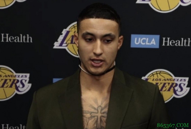 自信马哥!库兹马谈穿着:为什么不?我胸很nice的