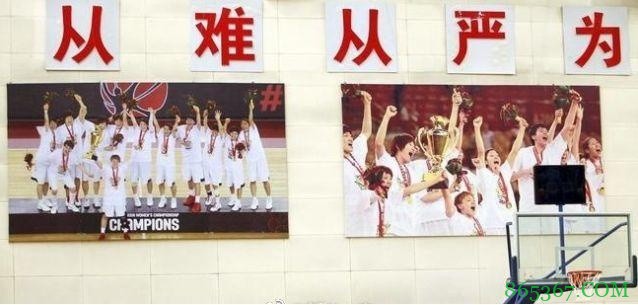 沪媒：范志毅不配评价篮球？王仕鹏好一手“双标”