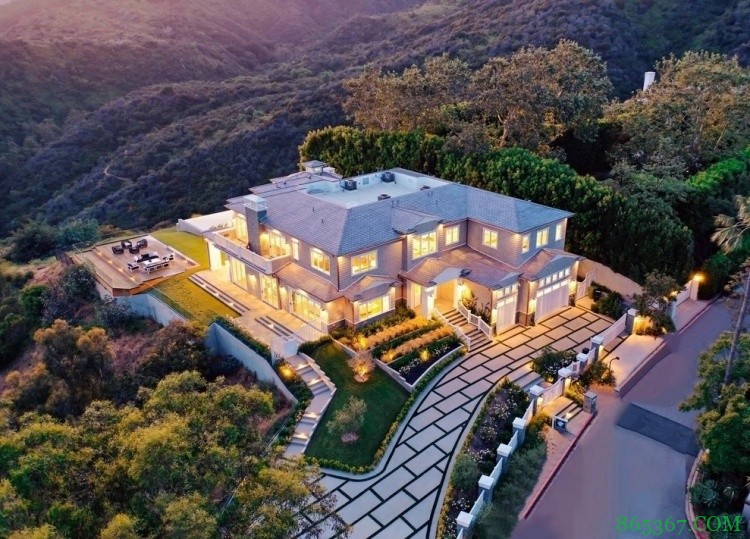进来参观！小卡花1700万美元在洛杉矶郊区购置了一栋1115㎡的豪宅