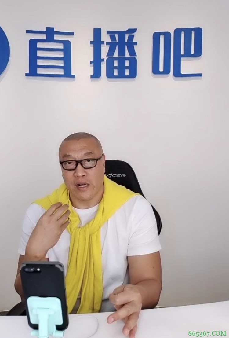 马健:詹姆斯的伤并不严重 何时复出受很多因素影响