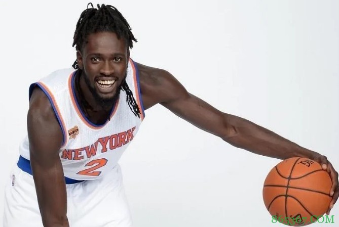 浙江官方:莫里斯-恩多正式加盟 将身披52号球衣出战