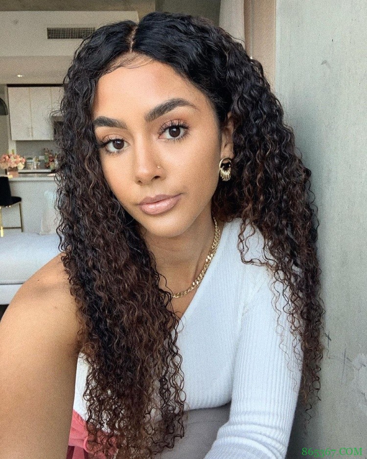 欧文与未婚妻的情感历程：前年订婚去年取关 如今终迎爱的结晶