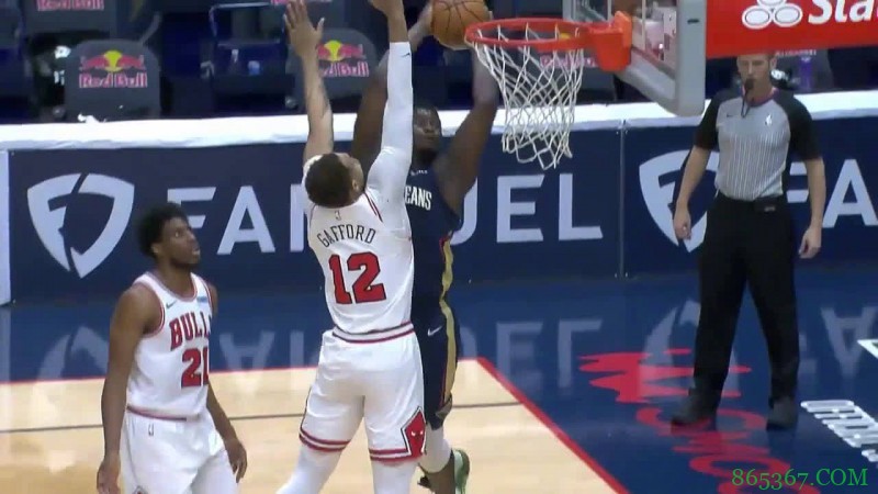 ?拉文36+8 怀特25分 锡安28+9+5 公牛五人上双险胜鹈鹕