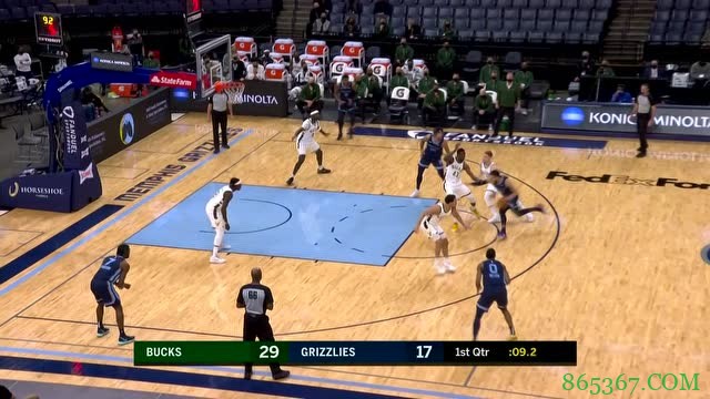 ?字母哥26+11+8 霍勒迪准绝杀 莫兰特35+6 雄鹿险胜灰熊