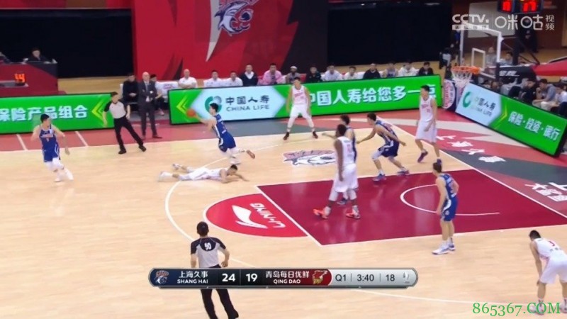 ?弗雷戴特28+10 郭昊文18分 亚当斯空砍44+7 上海力擒青岛