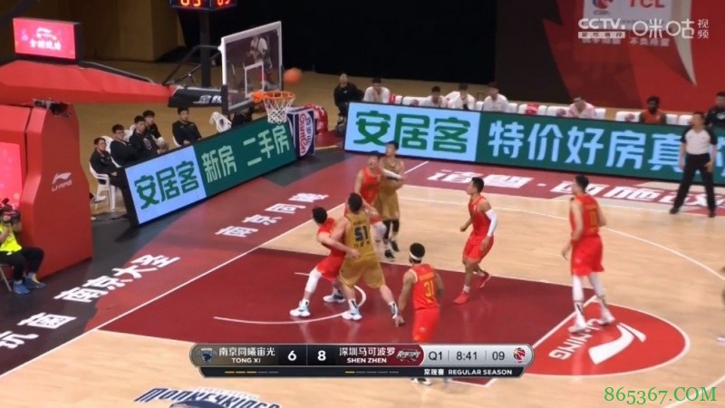 ?布克12+6+6 杨林祎11+11 深圳9人得分上双大胜同曦