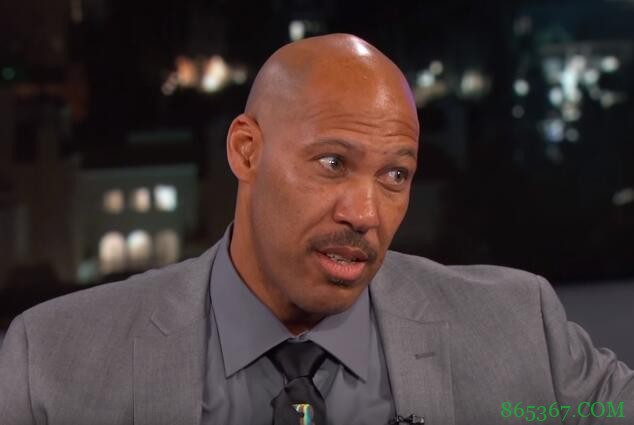 为啥没想过让三球去勇士？球爹：科尔徒有其表 站在场边啥也不干