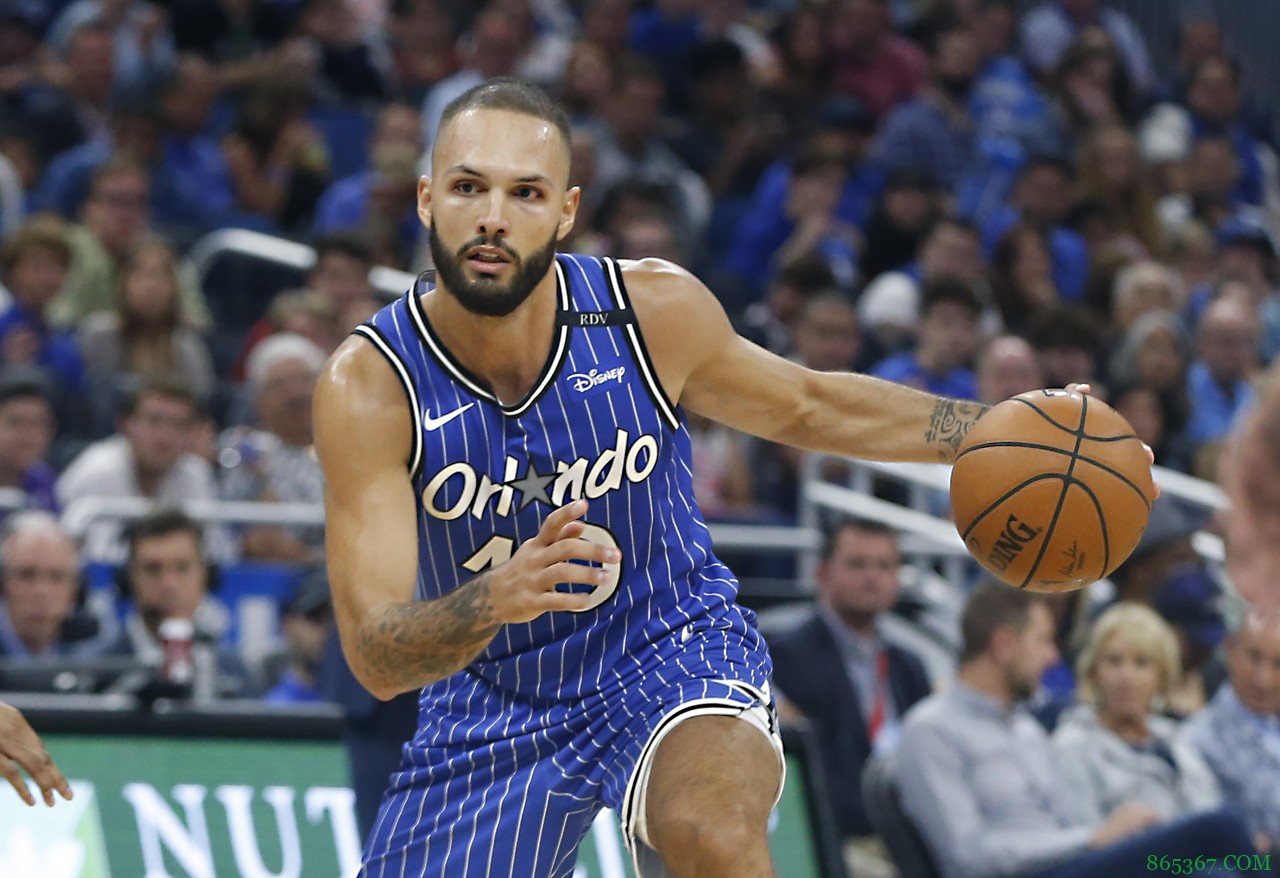 安吉:球队有机会在休赛期与富尼耶续约 他预计将在周日首秀