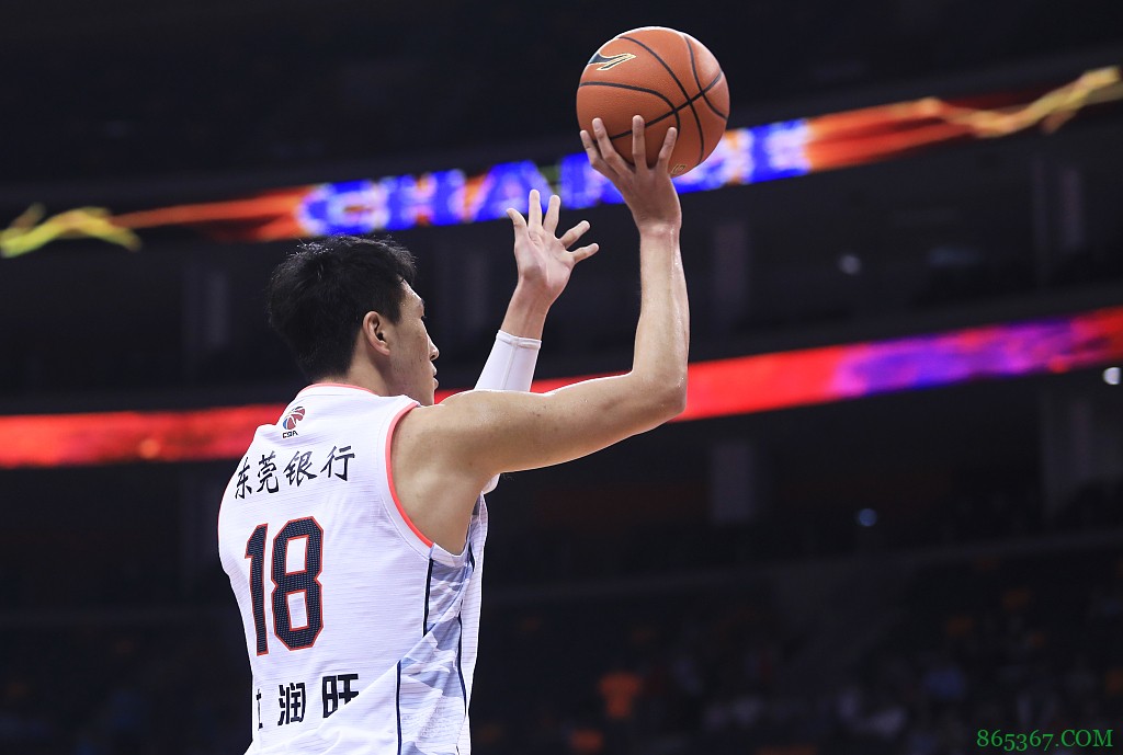 今晚辽宁VS广东 此前因滑囊炎缺阵的杜润旺复出