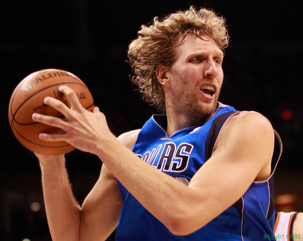 四年前的今天：诺维茨基成为史上第六位三万分先生