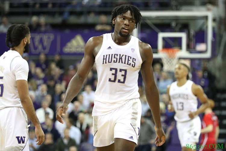 人物志|活塞新秀斯图尔特：韧性源于父亲 他是养育我的超级英雄