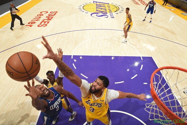 【讨论】无球迷观战对球队影响多大？季后赛如何取得主客场平衡？