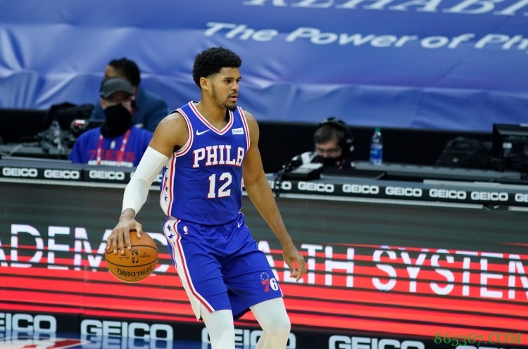 哈里斯:喜欢赢得比赛然后去享受胜利 交易传闻是比赛的一部分