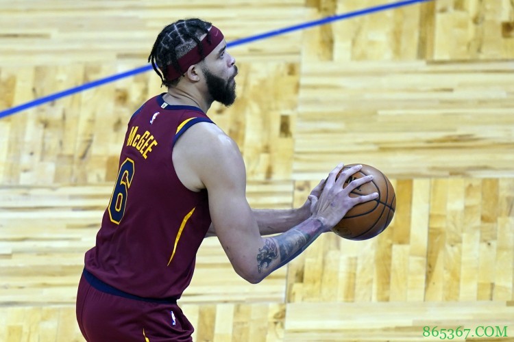 Haynes:篮网等顶级球队有意麦基 但后者并不想买断合同