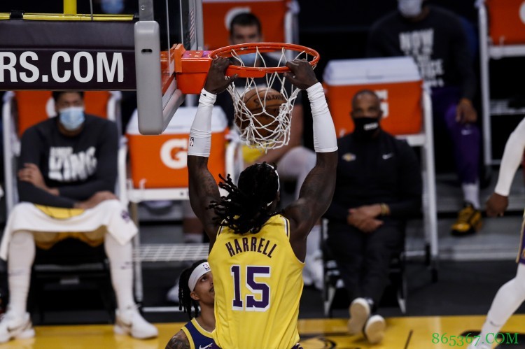 哈雷尔晒研究录像照片：恭喜各位全明星 但是时候回归正轨了